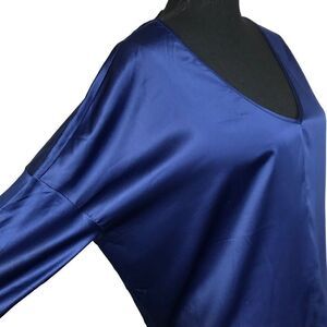 Stella & Dot Navy Blue Silky Long Sleeve V Neck Top